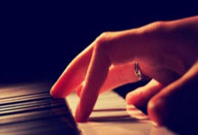 狗子28:印尼2012年在世预赛010惨败巴林,如今10完成复仇.